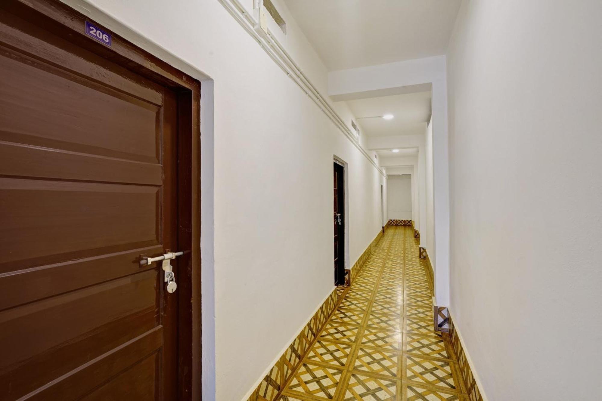 Super Hotel O Ceasar Palace Annex Thodupuzha Екстериор снимка